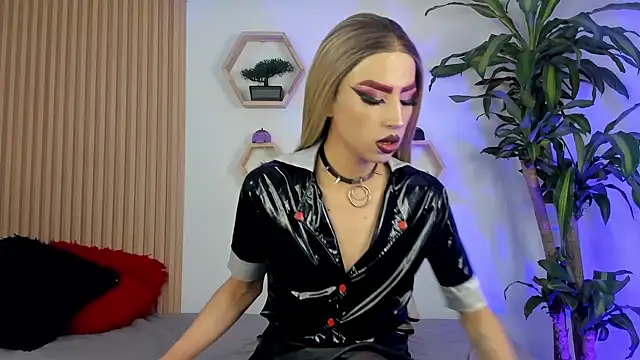 BrianaSchafer online show from November 4, 2025, 5:45 pm