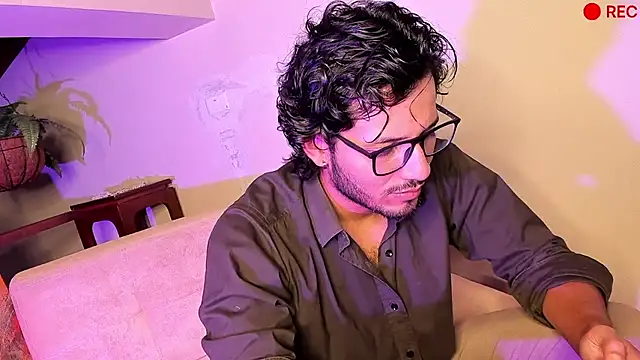 Nicholasrodrii online show from December 22, 2024, 10:25 pm