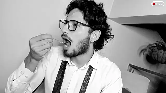 Nicholasrodrii online show from March 16, 2025, 3:36 am