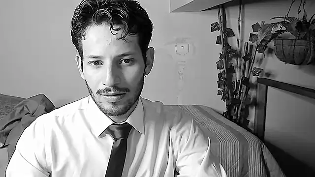 Nicholasrodrii online show from June 27, 2026, 11:54 pm