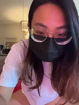 yourbootygirl online show from November 25, 2025, 3:17 am