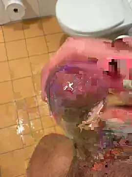 Snapshot of YoungCouple0604 chatting on February 4, 2026, 5:41 pm YoungCouple0604 online show from February 4, 2026, 5:41 pm