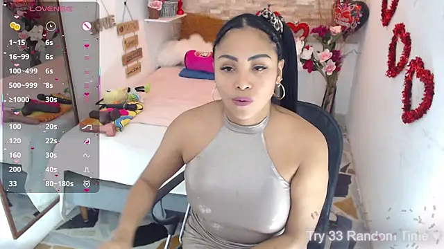 Snapshot of CindyWilliams_ chatting on February 26, 2025, 6:32 pm CindyWilliams online show from February 26, 2025, 6:32 pm