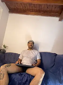 AndresSmith   online show from February 19, 2026, 7:48 am