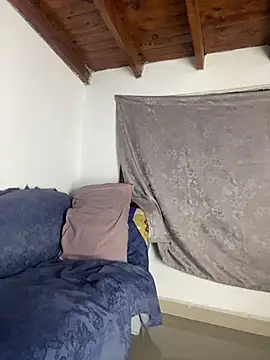 AndresSmith   online show from April 7, 2026, 8:48 am