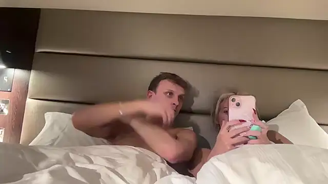 BendyBarbie online show from February 25, 2026, 9:24 pm