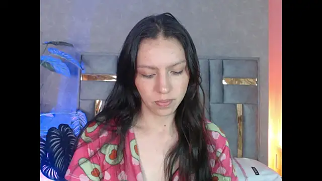 Bianca ks online show from November 12, 2025, 3:18 am