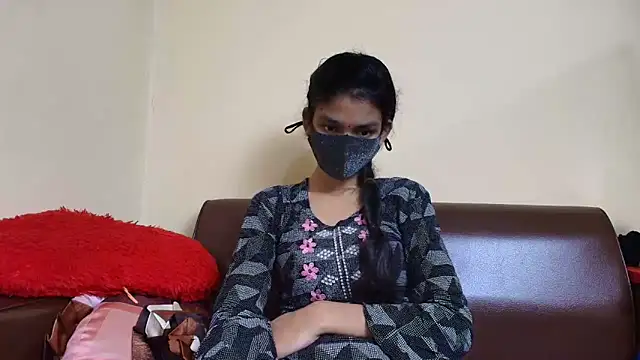 Srabontii online show from December 5, 2025, 10:57 am