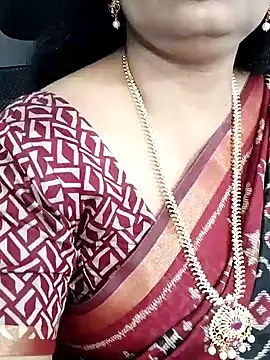 Snapshot of Deepthi_Mysore chatting on January 19, 2025, 12:50 pm Deepthi Mysore online show from January 19, 2025, 12:50 pm