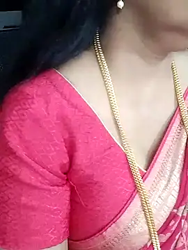 Snapshot of Deepthi_Mysore chatting on January 29, 2025, 10:01 pm Deepthi Mysore online show from January 29, 2025, 10:01 pm