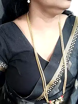 Snapshot of Deepthi_Mysore chatting on February 1, 2025, 5:58 pm Deepthi Mysore online show from February 1, 2025, 5:58 pm