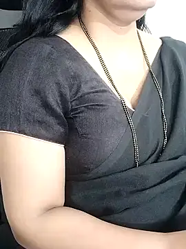 Snapshot of Deepthi_Mysore chatting on February 2, 2025, 9:45 pm Deepthi Mysore online show from February 2, 2025, 9:45 pm