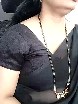 Snapshot of Deepthi_Mysore chatting on February 3, 2025, 2:03 am Deepthi Mysore online show from February 3, 2025, 2:03 am