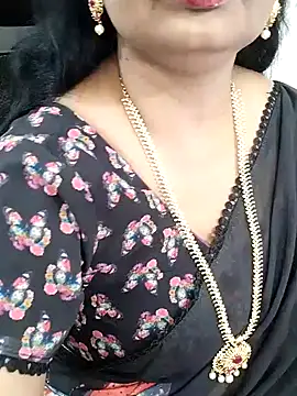 Snapshot of Deepthi_Mysore chatting on February 6, 2025, 11:43 am Deepthi Mysore online show from February 6, 2025, 11:43 am