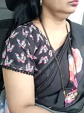 Snapshot of Deepthi_Mysore chatting on February 6, 2025, 6:24 pm Deepthi Mysore online show from February 6, 2025, 6:24 pm