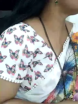 Snapshot of Deepthi_Mysore chatting on February 6, 2025, 11:37 pm Deepthi Mysore online show from February 6, 2025, 11:37 pm