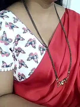 Snapshot of Deepthi_Mysore chatting on February 7, 2025, 3:08 pm Deepthi Mysore online show from February 7, 2025, 3:08 pm