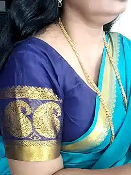 Snapshot of Deepthi_Mysore chatting on February 9, 2025, 11:15 pm Deepthi Mysore online show from February 9, 2025, 11:15 pm