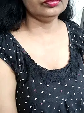 Snapshot of Deepthi_Mysore chatting on February 14, 2025, 10:38 am Deepthi Mysore online show from February 14, 2025, 10:38 am