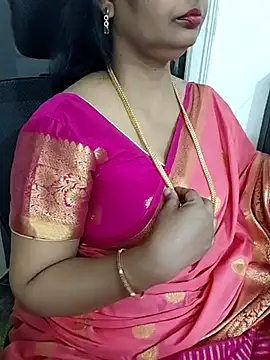 Snapshot of Deepthi_Mysore chatting on February 27, 2025, 1:49 pm Deepthi Mysore online show from February 27, 2025, 1:49 pm