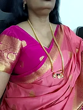 Snapshot of Deepthi_Mysore chatting on February 27, 2025, 4:53 pm Deepthi Mysore online show from February 27, 2025, 4:53 pm