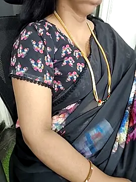 Snapshot of Deepthi_Mysore chatting on March 10, 2025, 6:56 pm Deepthi Mysore online show from March 10, 2025, 6:56 pm