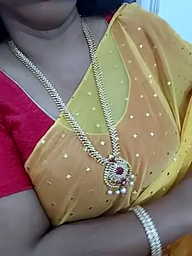 Snapshot of Deepthi_Mysore chatting on March 18, 2025, 5:41 am Deepthi Mysore online show from March 18, 2025, 5:41 am