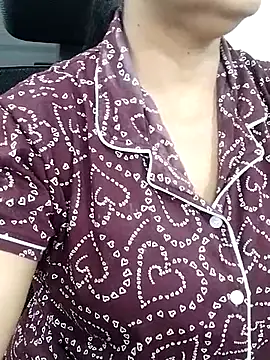 Snapshot of Deepthi_Mysore chatting on March 18, 2025, 5:42 pm Deepthi Mysore online show from March 18, 2025, 5:42 pm