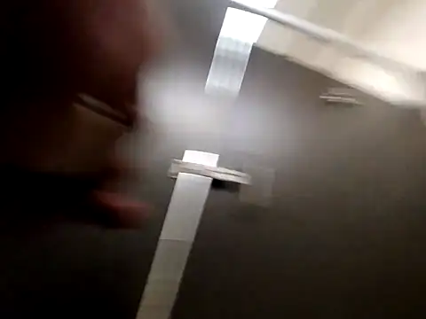 Snapshot of ed44435 chatting on December 4, 2025, 8:39 pm ed44435 online show from December 4, 2025, 8:39 pm