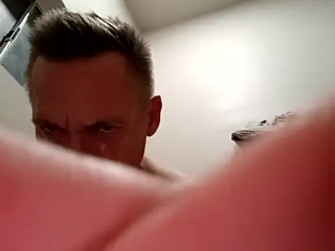 Snapshot of ed44435 chatting on January 9, 2026, 4:37 am ed44435 online show from January 9, 2026, 4:37 am