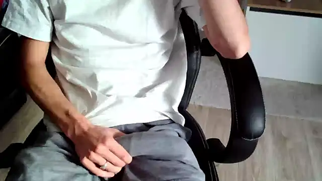 ElViko11 online show from October 27, 2025, 1:48 pm