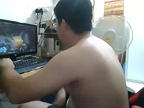 Snapshot of shyboymasturbation chatting on January 4, 2025, 3:07 pm shyboymasturbation online show from January 4, 2025, 3:07 pm