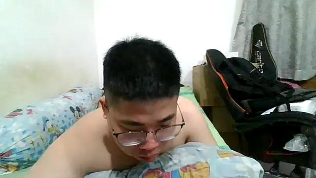 Snapshot of shyboymasturbation chatting on October 23, 2025, 12:37 pm shyboymasturbation online show from October 23, 2025, 12:37 pm