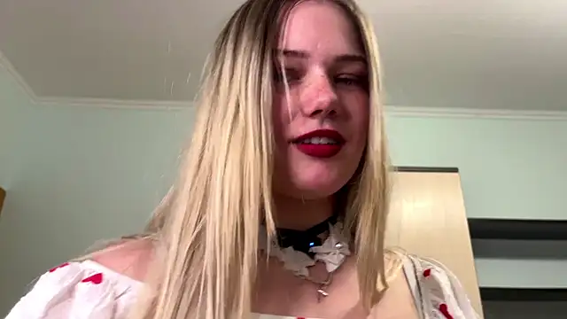 Snapshot of SteffaLains chatting on June 30, 2026, 4:08 pm SteffaLains online show from June 30, 2026, 4:08 pm