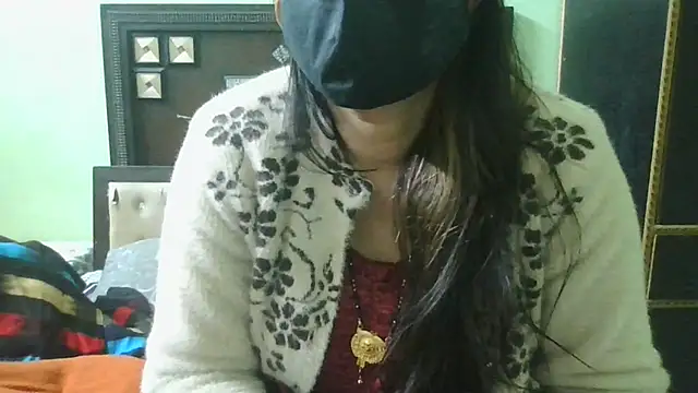 couplesuni online show from December 23, 2024, 10:42 am