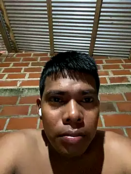 SquishyAlanine online show from November 26, 2025, 12:55 am