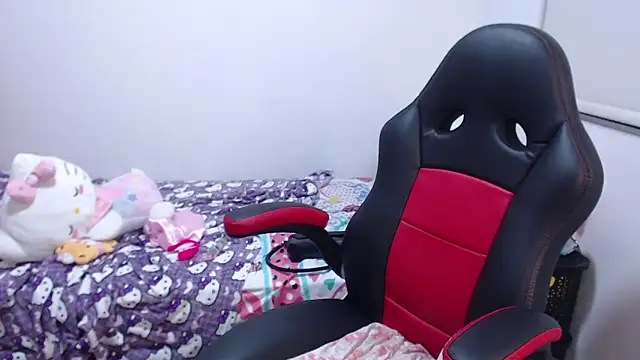 kayla k18 online show from April 11, 2026, 1:10 am