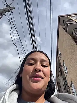  NINA online show from April 9, 2026, 8:47 pm