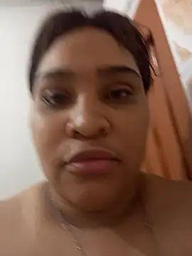 Snapshot of ambarlennoix chatting on December 15, 2024, 11:01 am ambarlennoix online show from December 15, 2024, 11:01 am