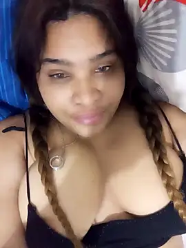 Snapshot of ambarlennoix chatting on December 19, 2024, 2:02 pm ambarlennoix online show from December 19, 2024, 2:02 pm