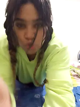 Snapshot of ambarlennoix chatting on December 31, 2024, 8:04 am ambarlennoix online show from December 31, 2024, 8:04 am