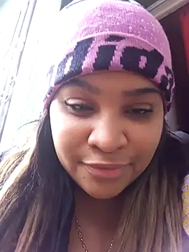 Snapshot of ambarlennoix chatting on February 9, 2025, 12:08 pm ambarlennoix online show from February 9, 2025, 12:08 pm