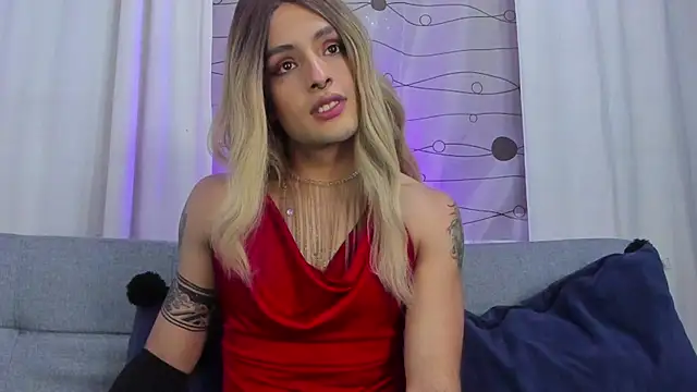 Snapshot of LukaCastillo chatting on March 18, 2025, 9:20 am LukaCastillo online show from March 18, 2025, 9:20 am