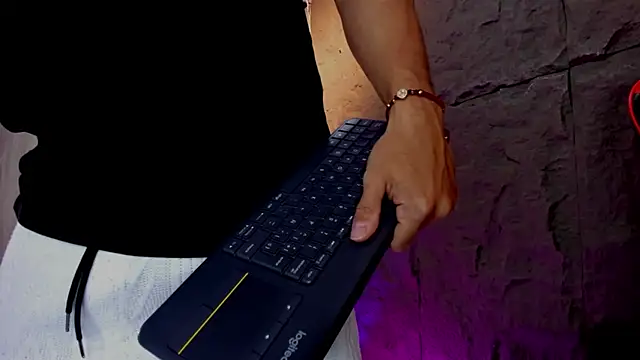 joseph boy online show from January 7, 2026, 11:23 am