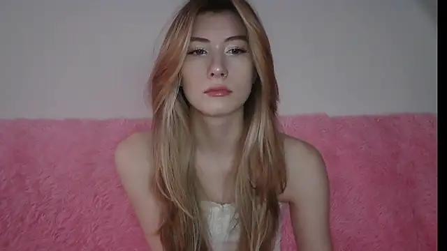 ErikaShyy online show from January 23, 2025, 10:11 am