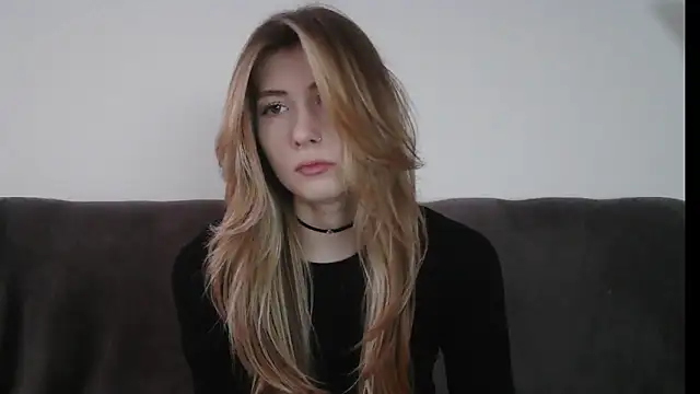 ErikaShyy online show from January 29, 2025, 10:58 am