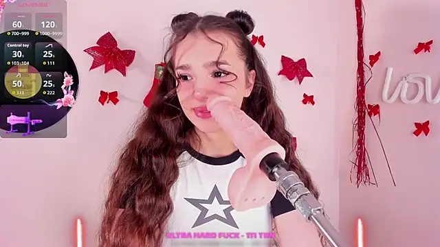 Snapshot of LosAlicee chatting on February 22, 2026, 12:56 am LosAlicee online show from February 22, 2026, 12:56 am