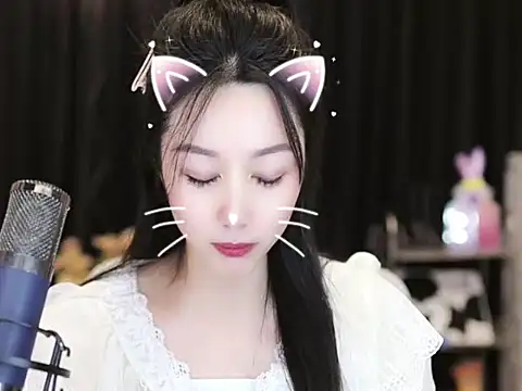 Nuyoah-77 online show from March 1, 2025, 6:43 pm