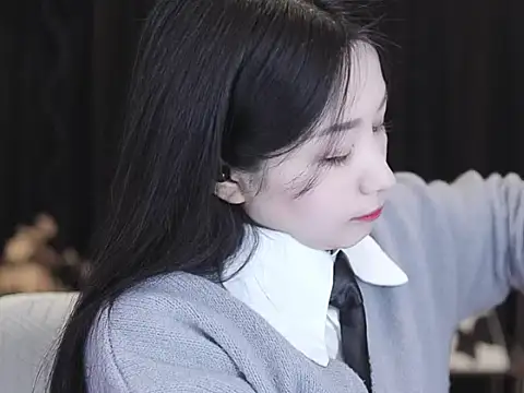 Nuyoah-77 online show from March 17, 2026, 6:50 am