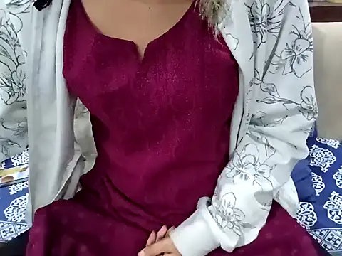 Snapshot of GoldnessAishu chatting on December 14, 2024, 5:25 pm GoldnessAishu online show from December 14, 2024, 5:25 pm